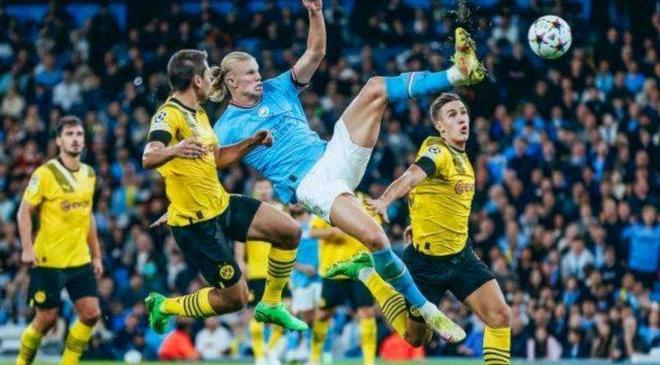 包含转折点罗马强势反弹；社区盾赛后攻防权衡；更衣室稳定；高层口径保持一致的词条